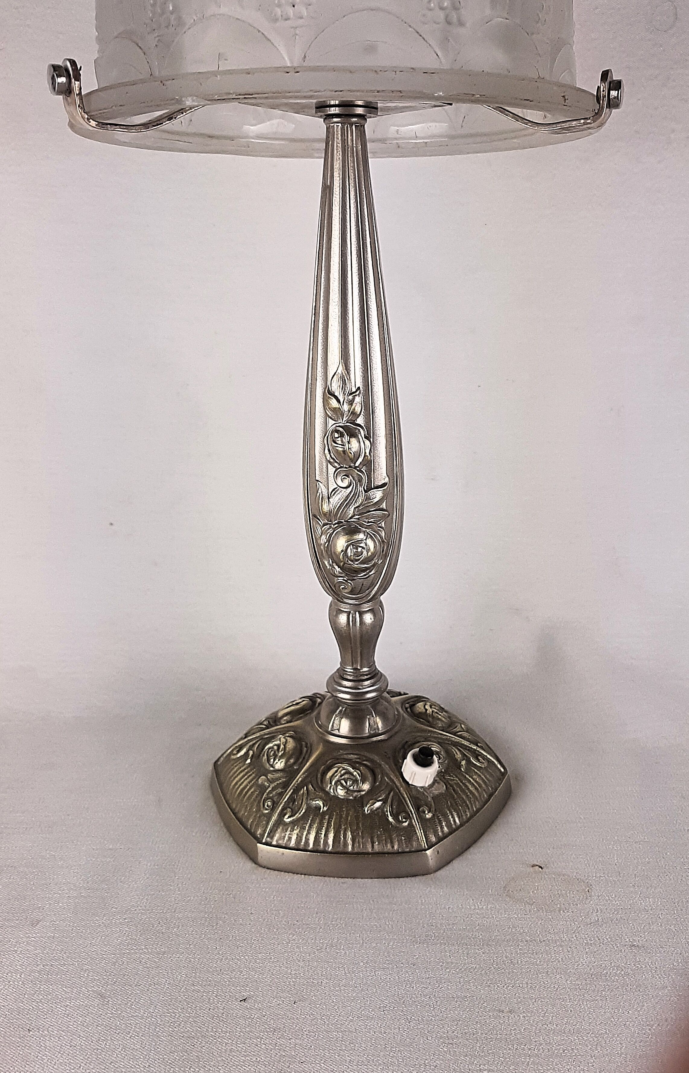 Art Deco period lamp signed MULLER Frères H 40cm