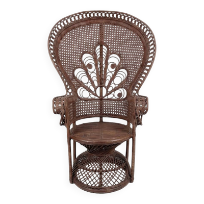 Grand fauteuil Emmanuelle ou fauteuil paon ancien en rotin tressé