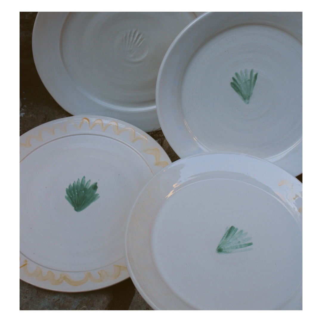 Green artisanal shellfish plate