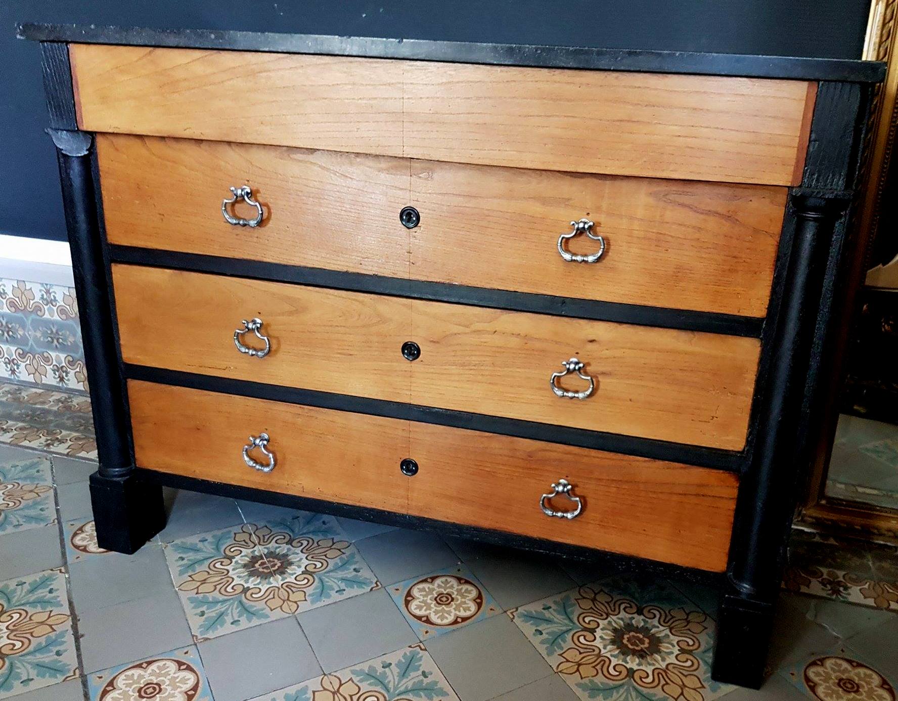 Commode de style Empire