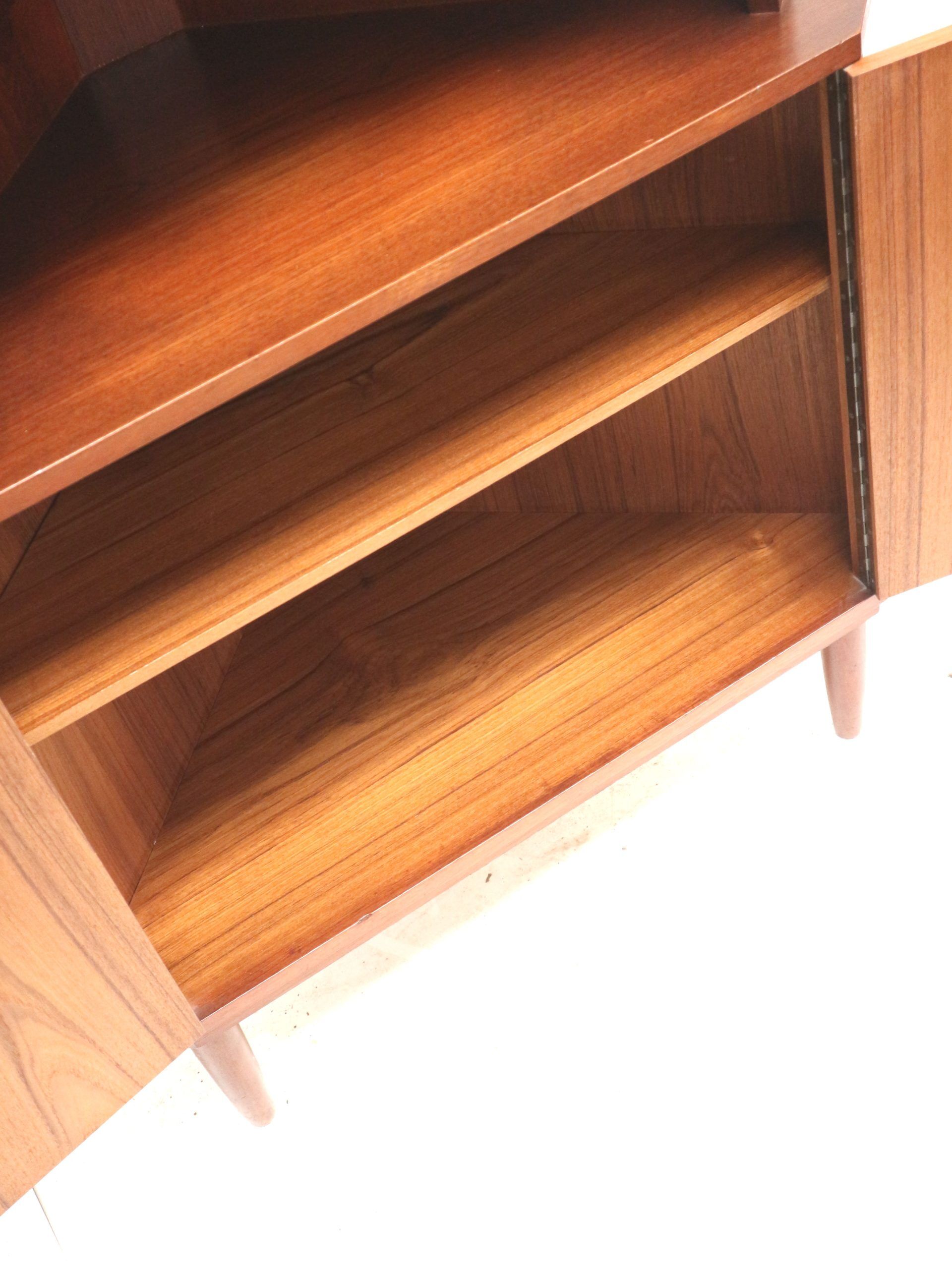 Vintage Danish design corner cabinet / sideboard from the 1960s