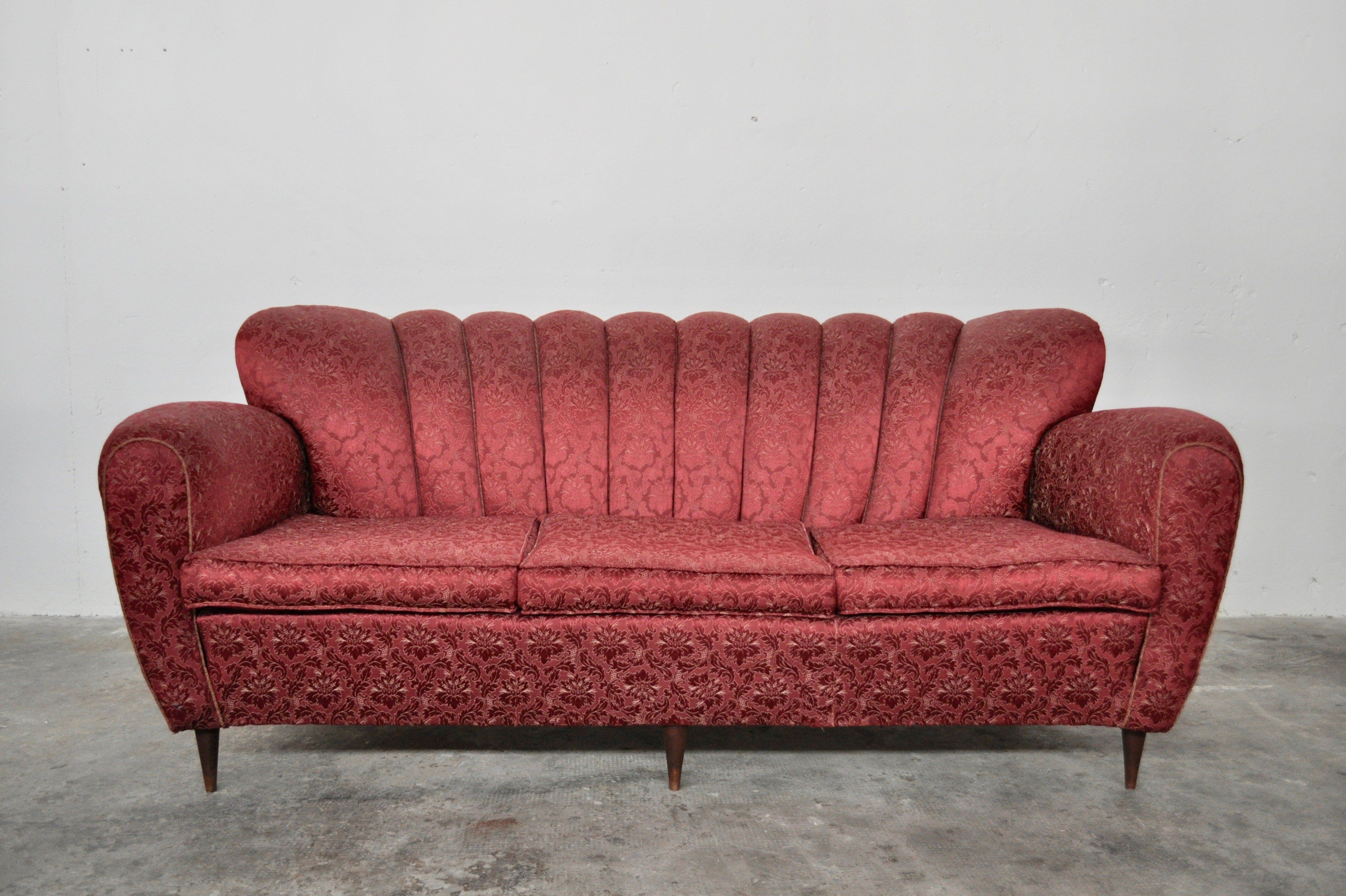 Mid-Century red and gold three-seater sofa by Paolo Buffa, Italy, 50s