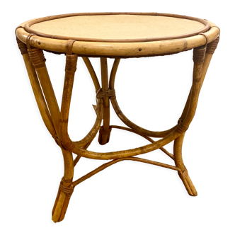Rattan table
