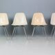 Ensemble de 4 chaises « H-Base » blanc cassé de Charles & Ray Eames pour Herman Miller, 1960