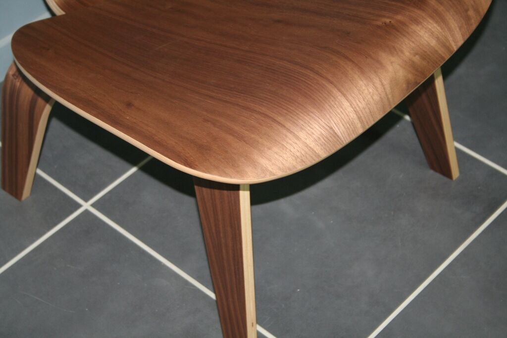 Chaise siège eames LCW walnut herman miller noyer