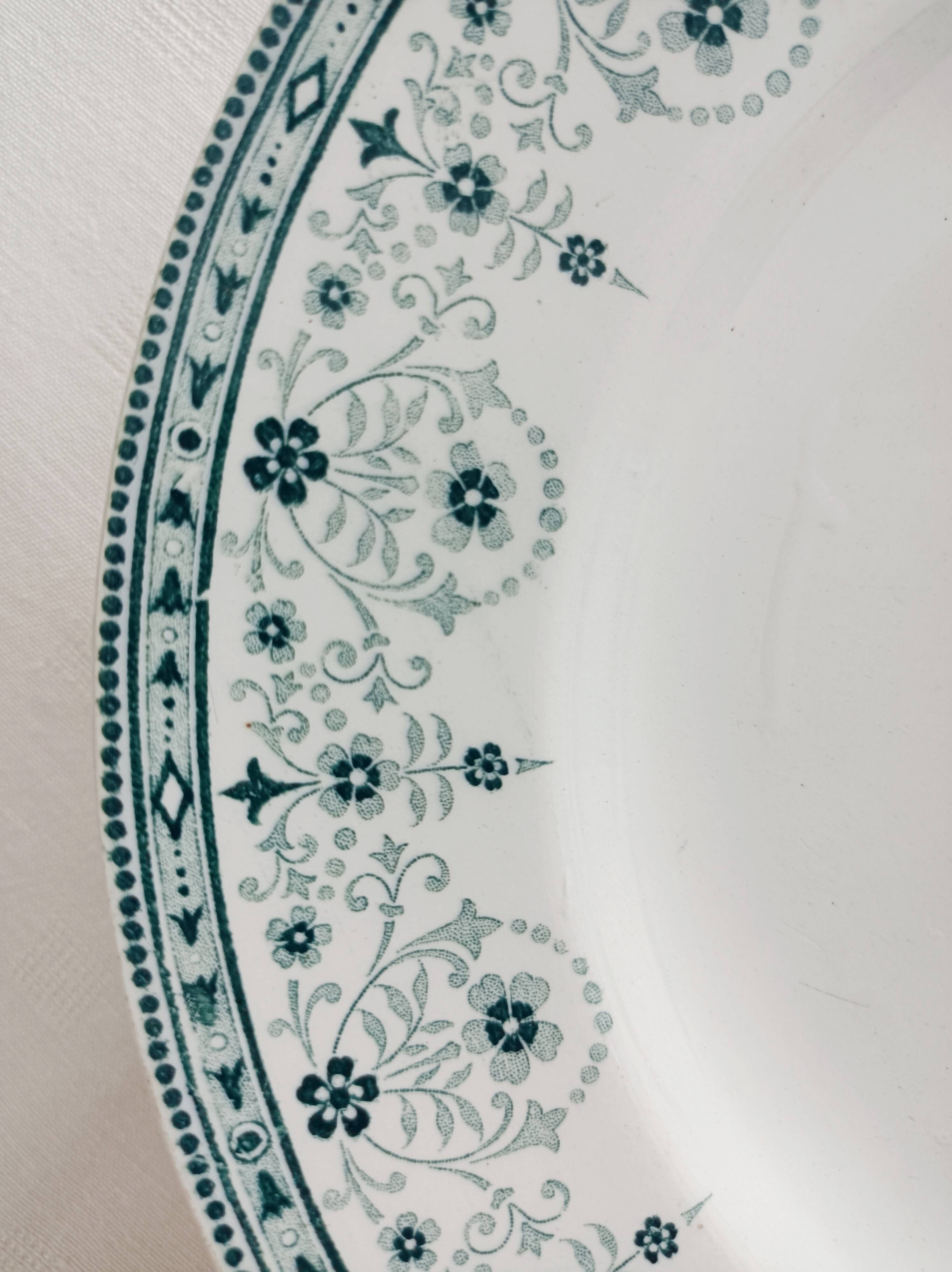 Iron earth mounted plate Moulin des loups and Hamage, Marceau