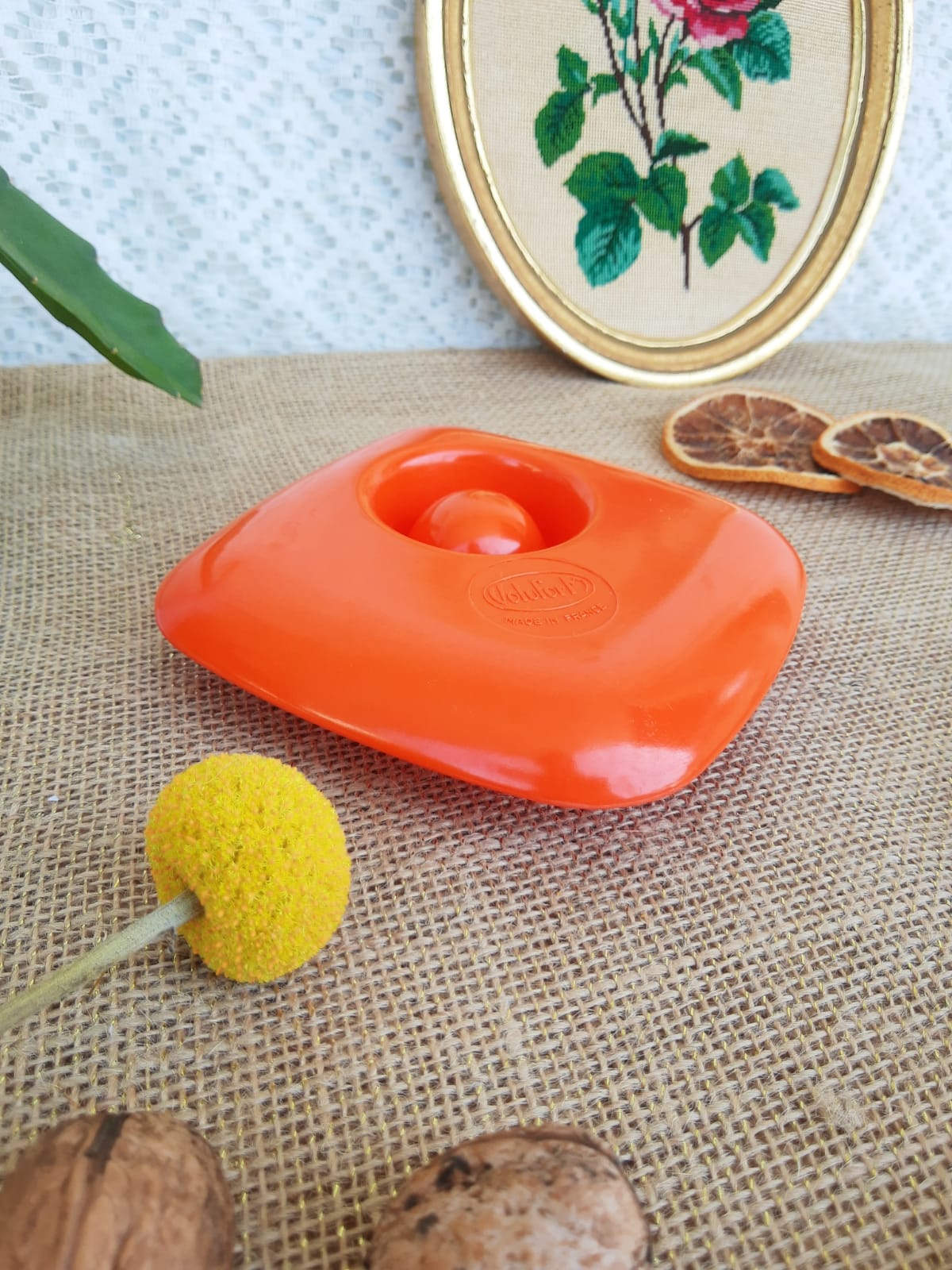 Orange melamine shell Voluform 70s