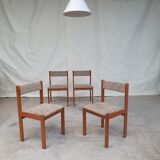 Set de 4 chaises scandinaves en teck du milieu de siècle