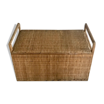 Vintage rattan box