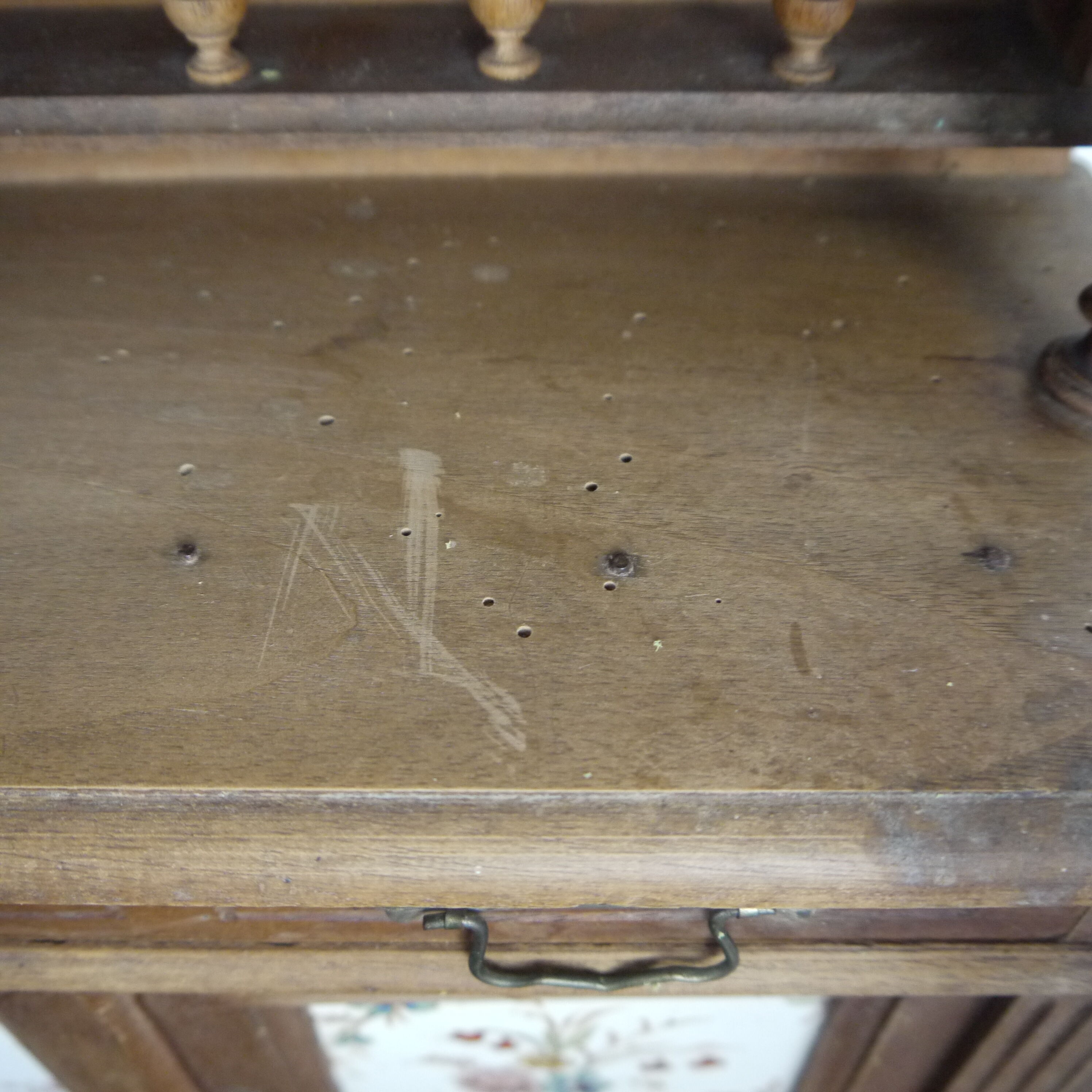 Vaisselier miniature en bois