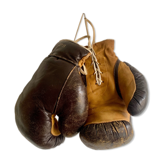 Boxing gloves, 1960s