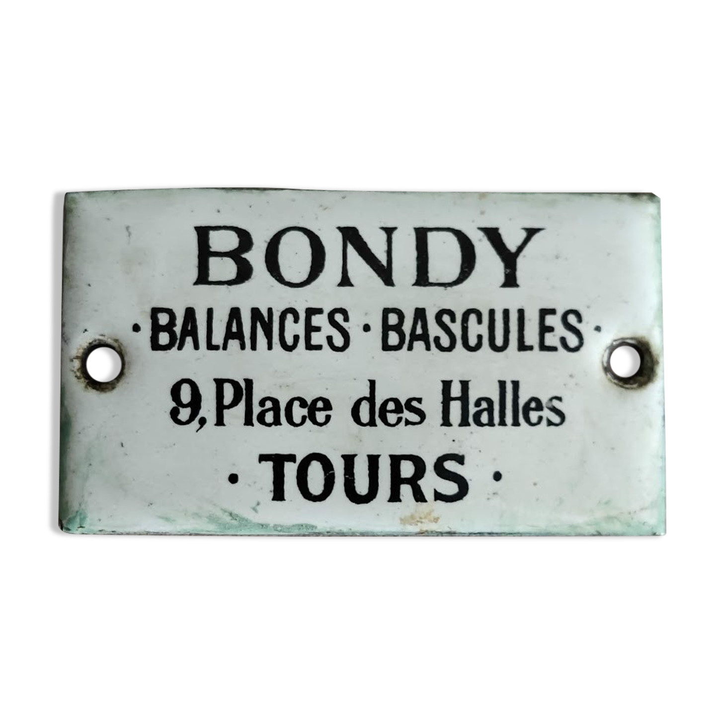 Enameled plaque seller scales