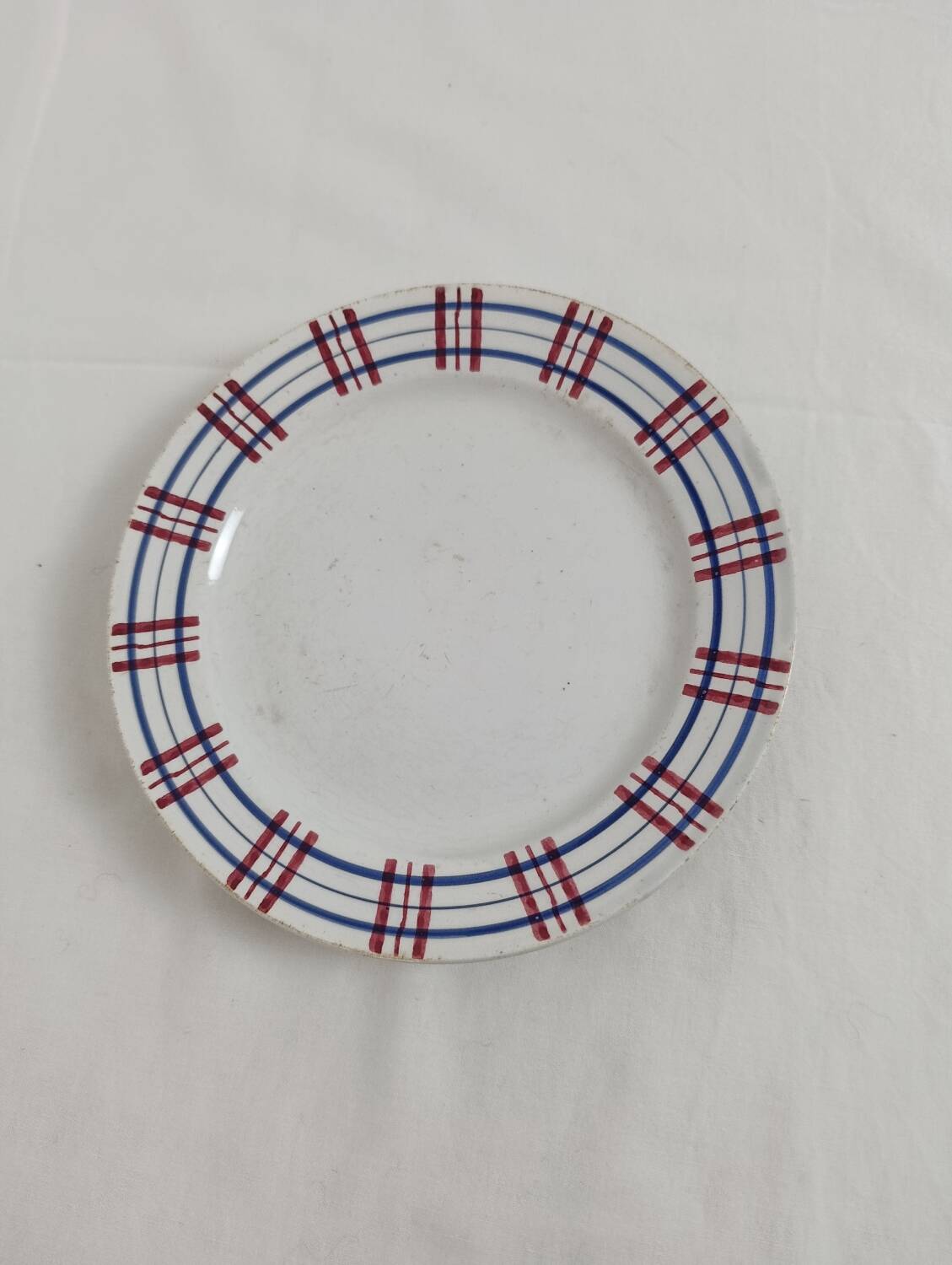 Plate Sarreguemines Poitou