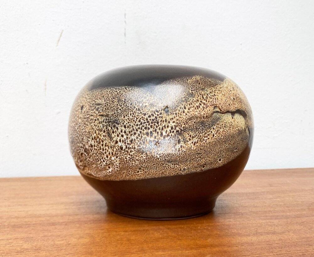 Mid-century German studio pottery vase by Till Sudeck, 1960s.
