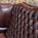 Chesterfield 2-seater leather-eared sofa from the 80s