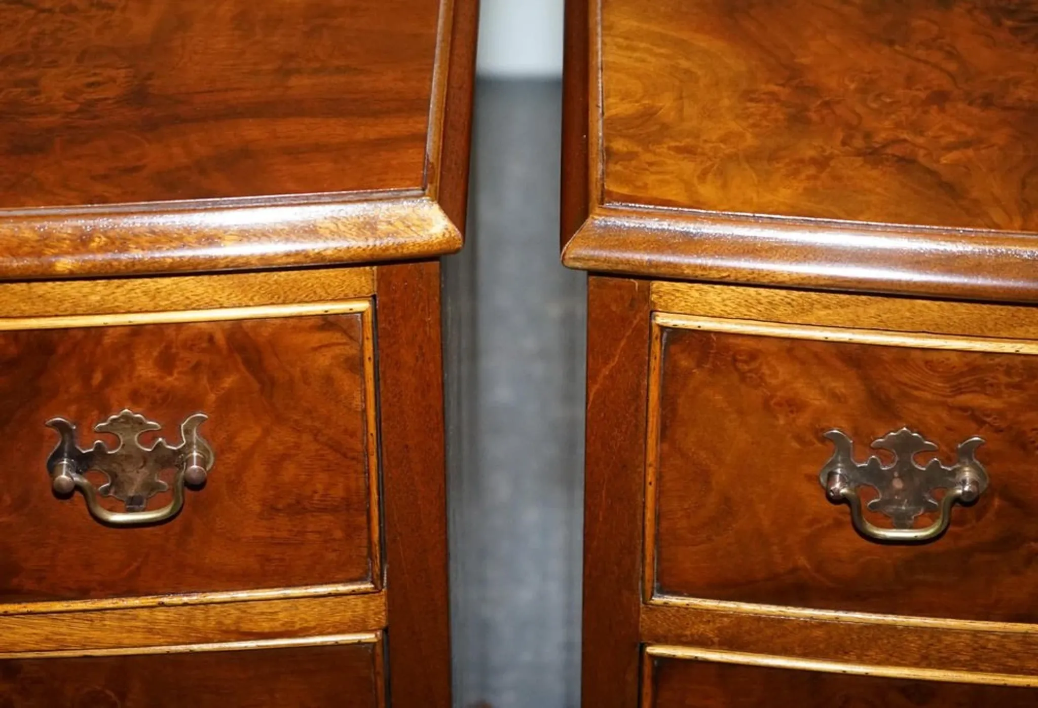 Nightstands in Walnut Burl with Drawers, Set of 2