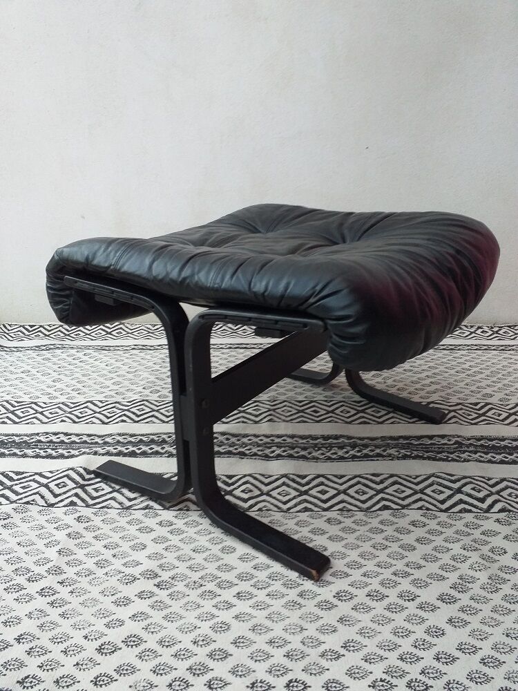 Ottoman Siesta by Ingmar Relling