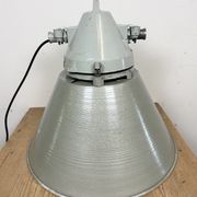 Lampe antidéflagrante industrielle avec abat-jour en aluminium d’Elektrosvit, années 1970