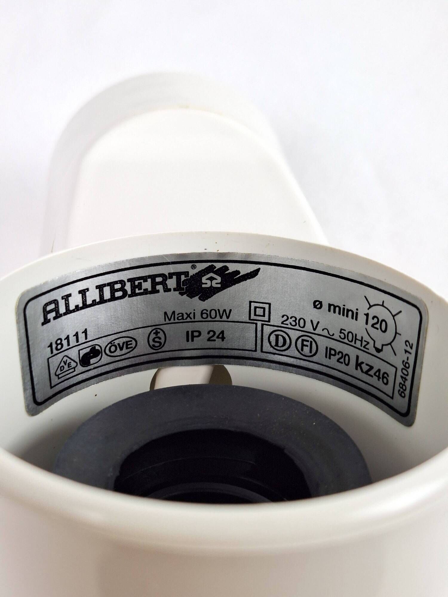 Pair of vintage space age wall lights in white plastic, Allibert 1970 bathroom bedside night light