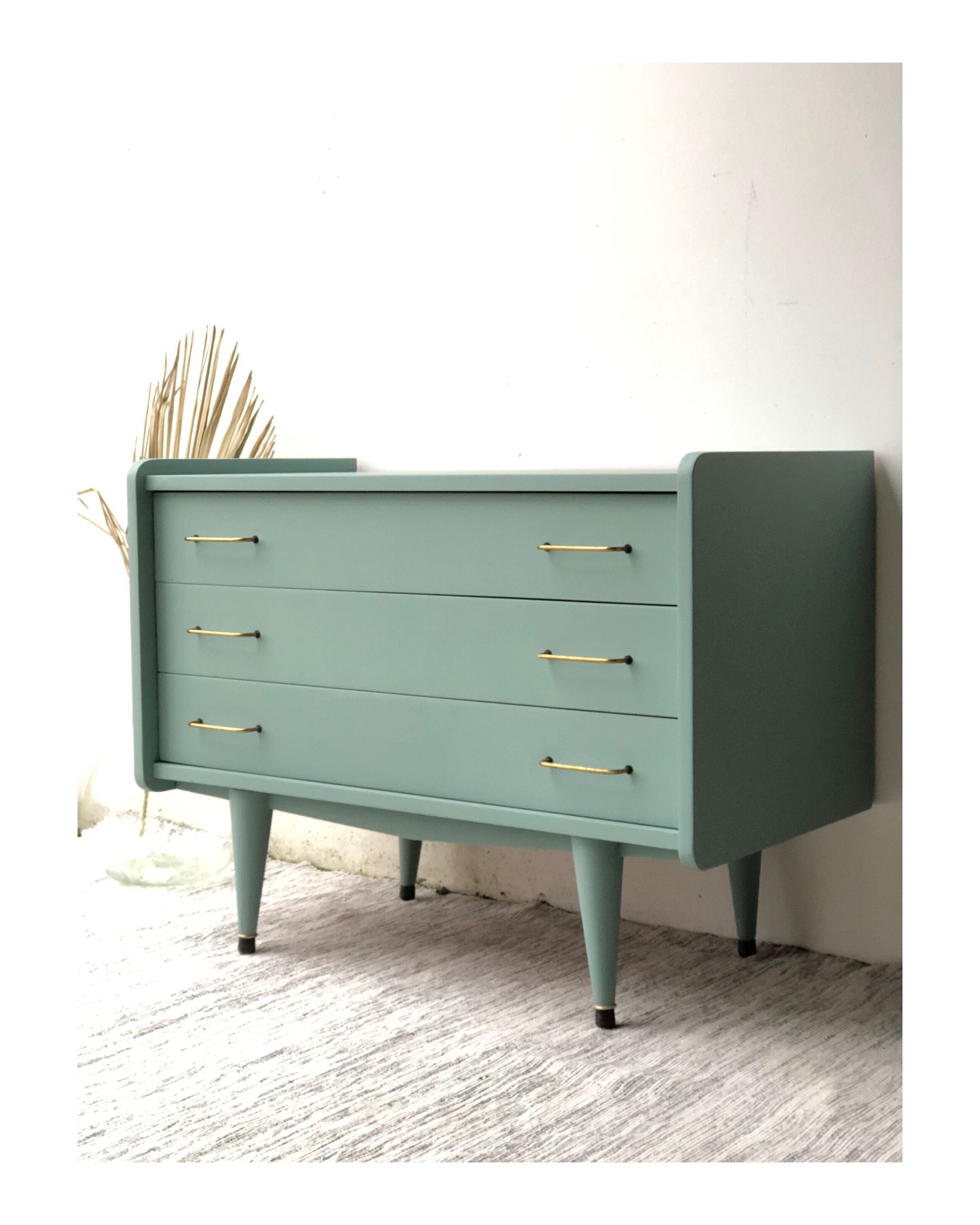 Vintage dresser