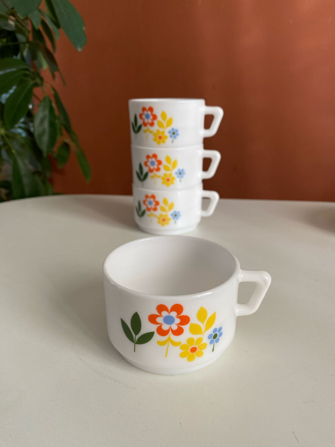 Vintage arcopal coffee cups