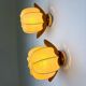 Paire de lampes murales italiennes "Cocoon", en résine et bois de pin, années 1970.
