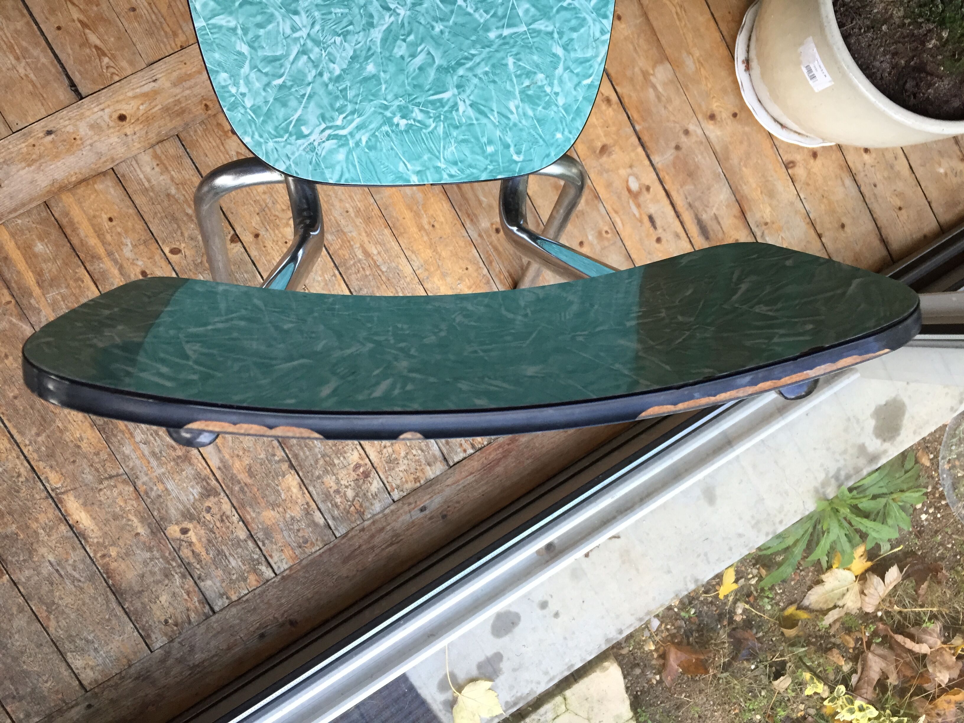 Formica vintage green table and opaline - 6 matching chairs