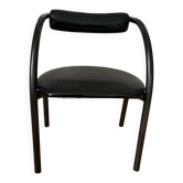 Chaise design danois années 80, métal tubulaire noir et skaï