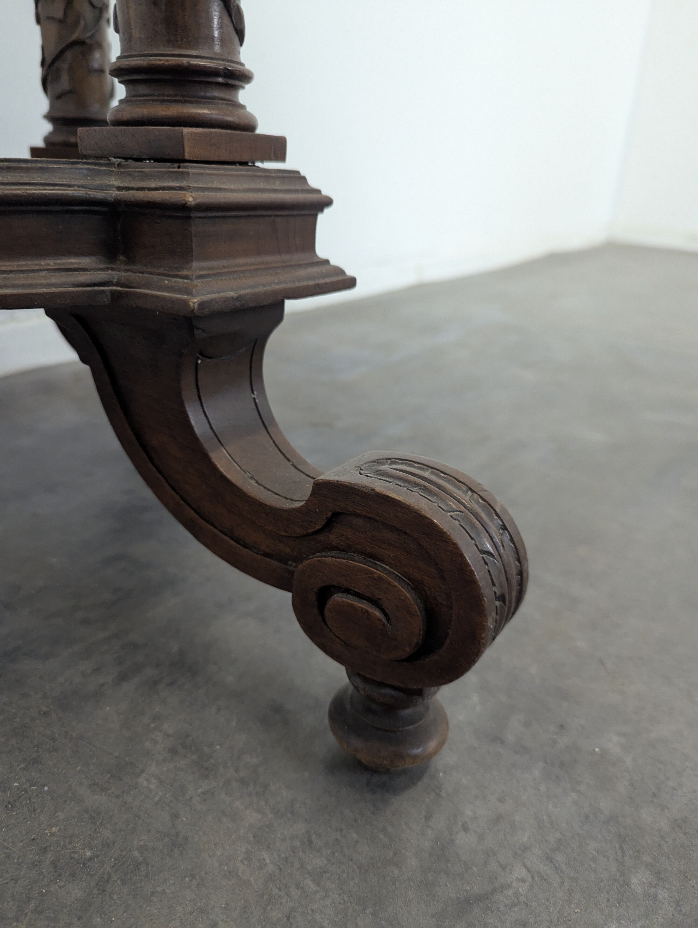 Walnut pot stand table