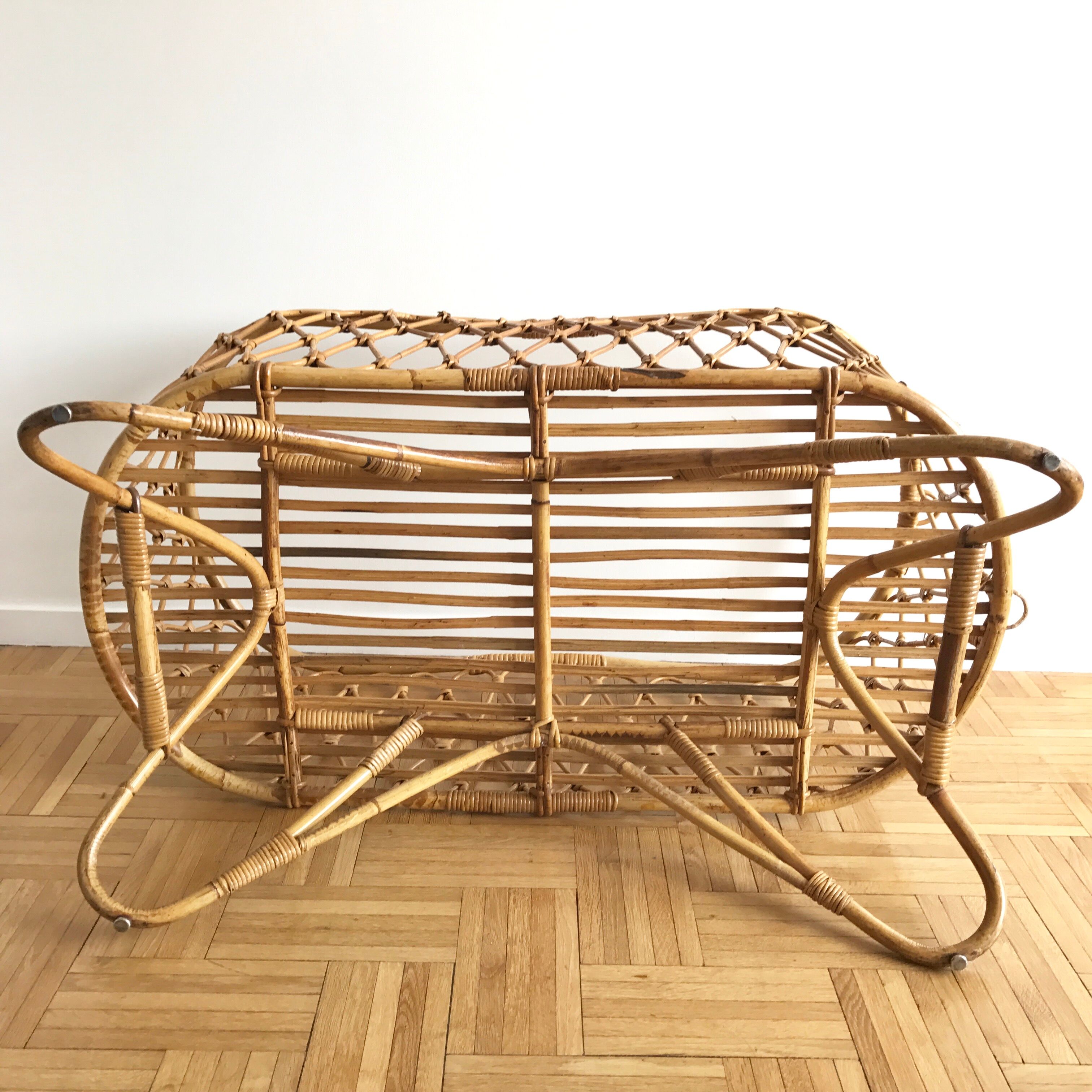 Lit Bebe Berceau En Rotin Vintage Avec Fleche De Lit Et Matelas Sur Mesure Selency