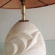 Ovoid lamp in carved stone and printed lampshade / vintage 60-70s