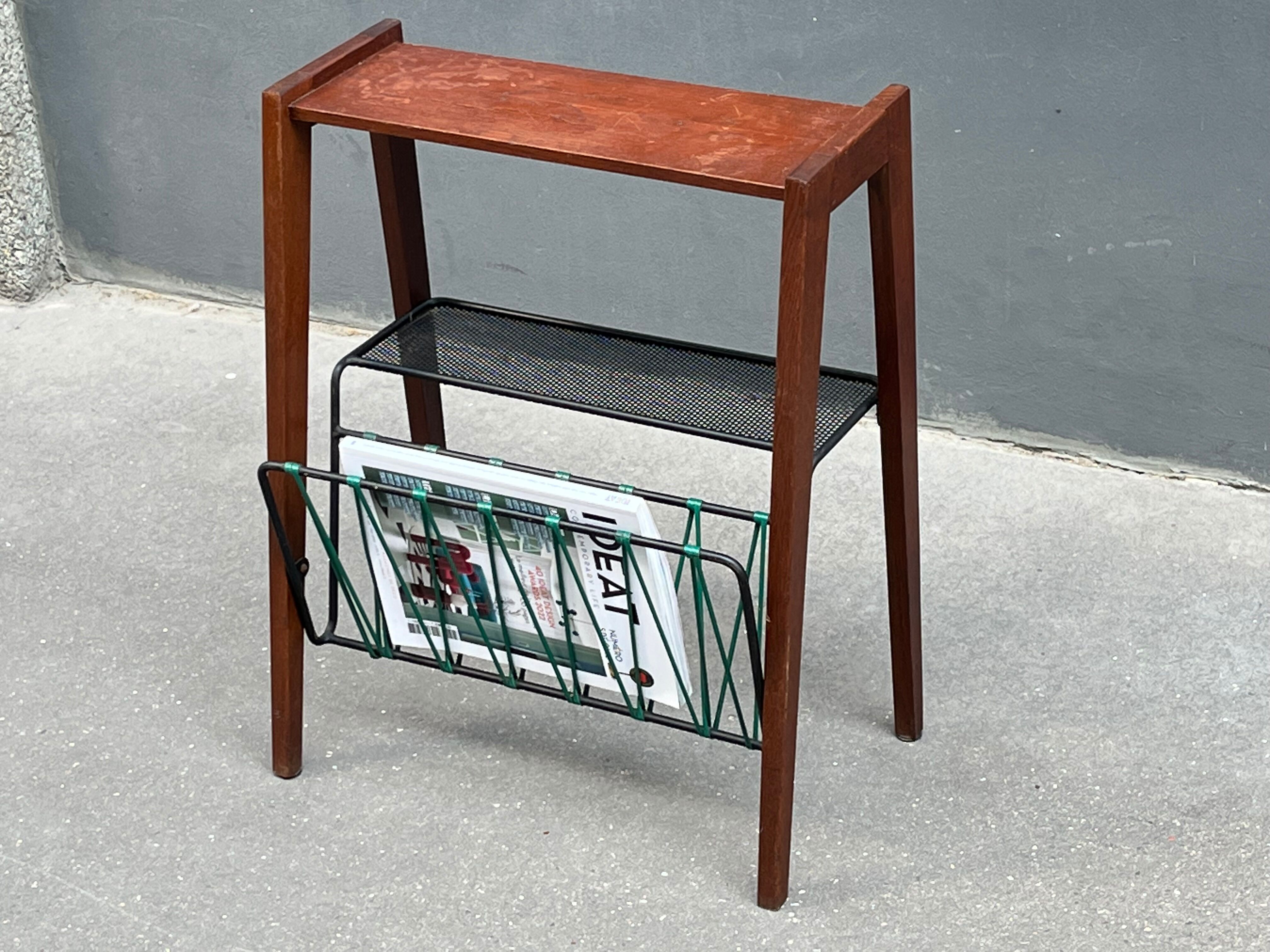 Side table with 50s magazine holder