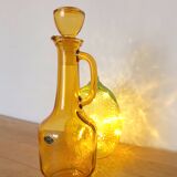 Carafe italienne vintage, en verre de couleur ambrée