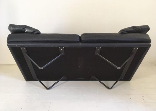 Canapé en cuir bleu Durlet modèle Cornelius années 1980