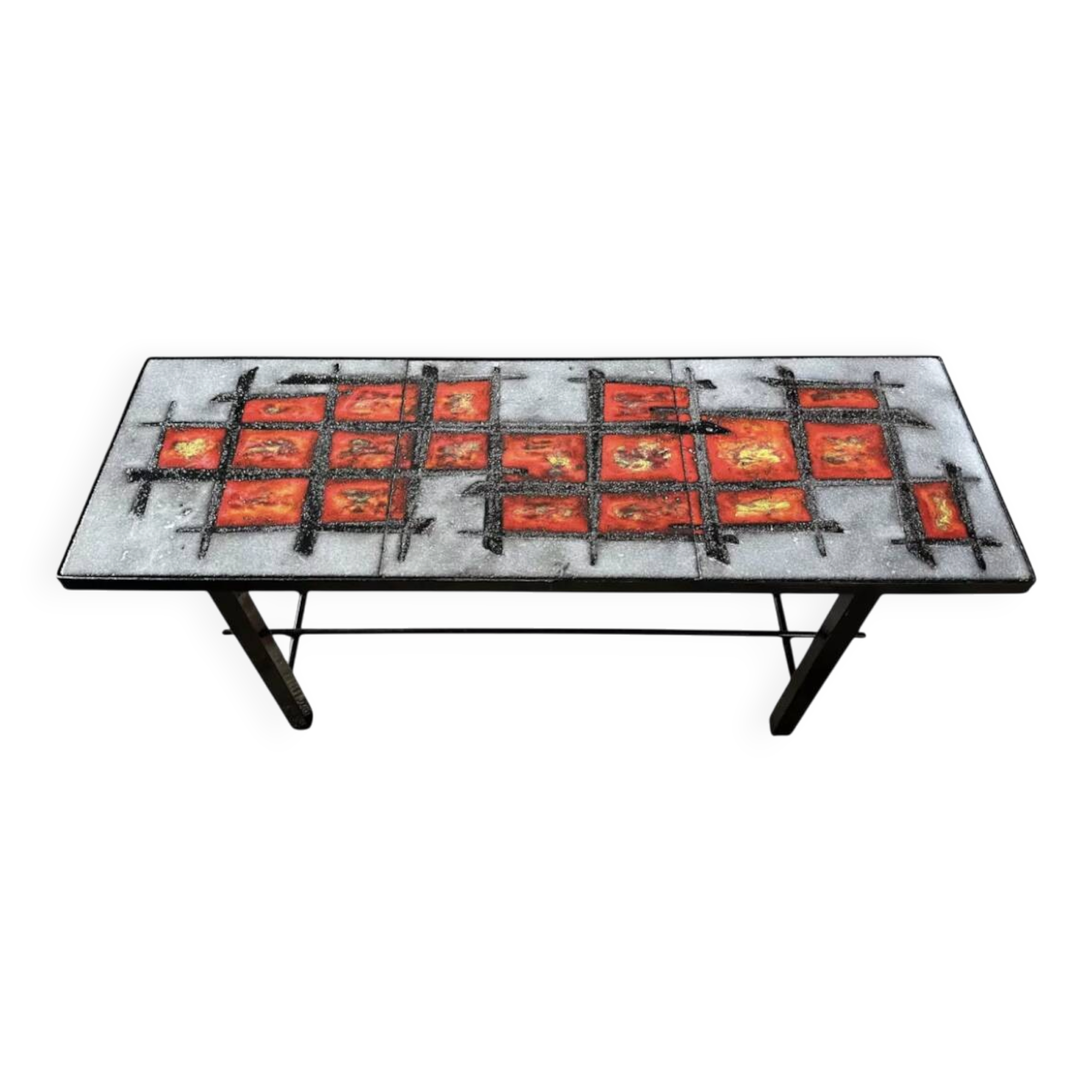Table basse lave émaillée et métal laqué. France, années 70