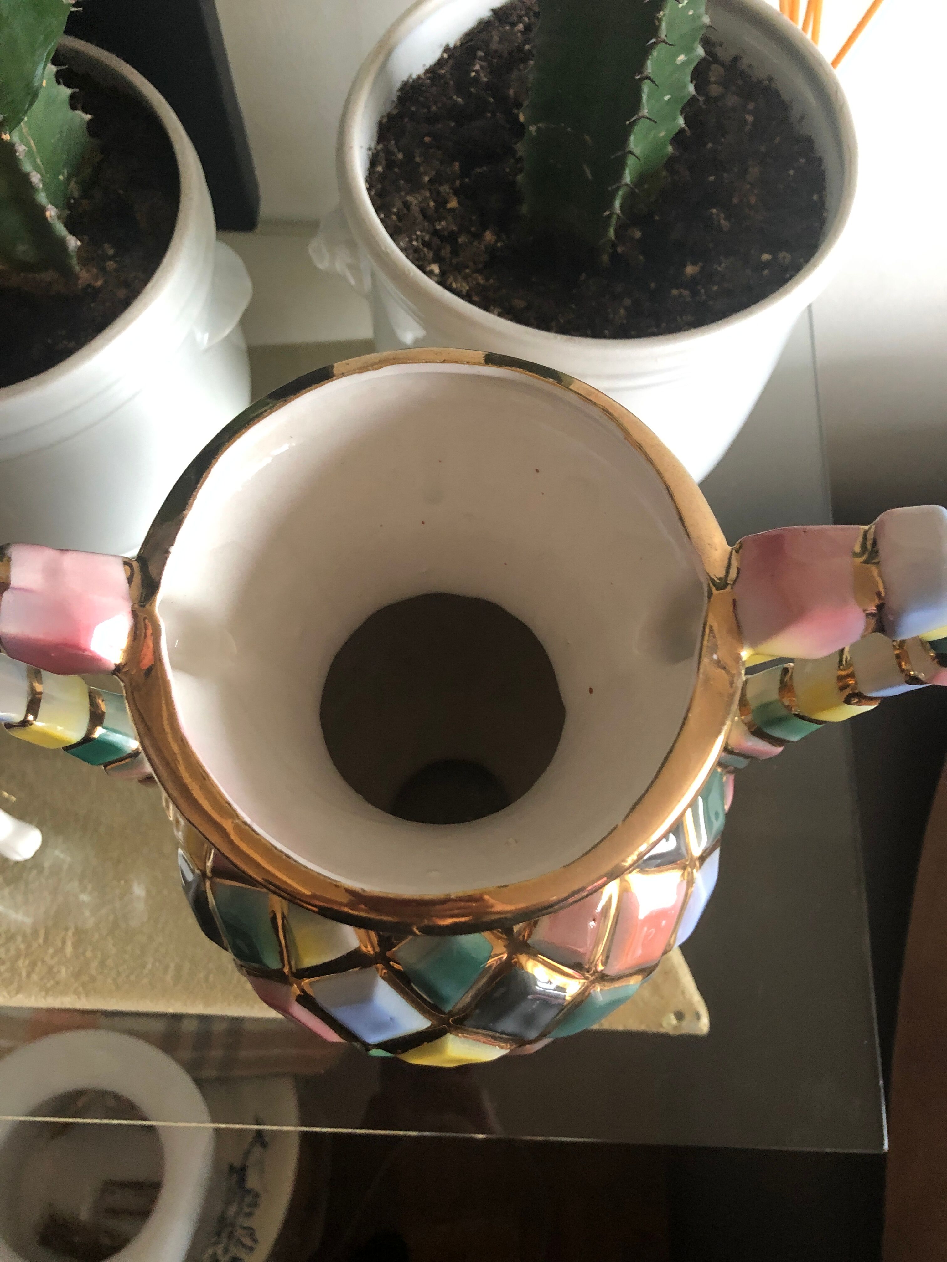 Italian vase harlequin color