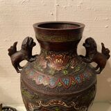Paire de vases en bronze