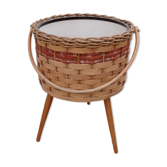 Rattan worker or basket