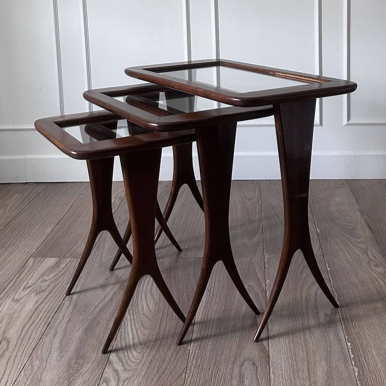 Tables gigognes Raphaël Raffel