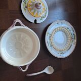 Large soup tureen with its dish.