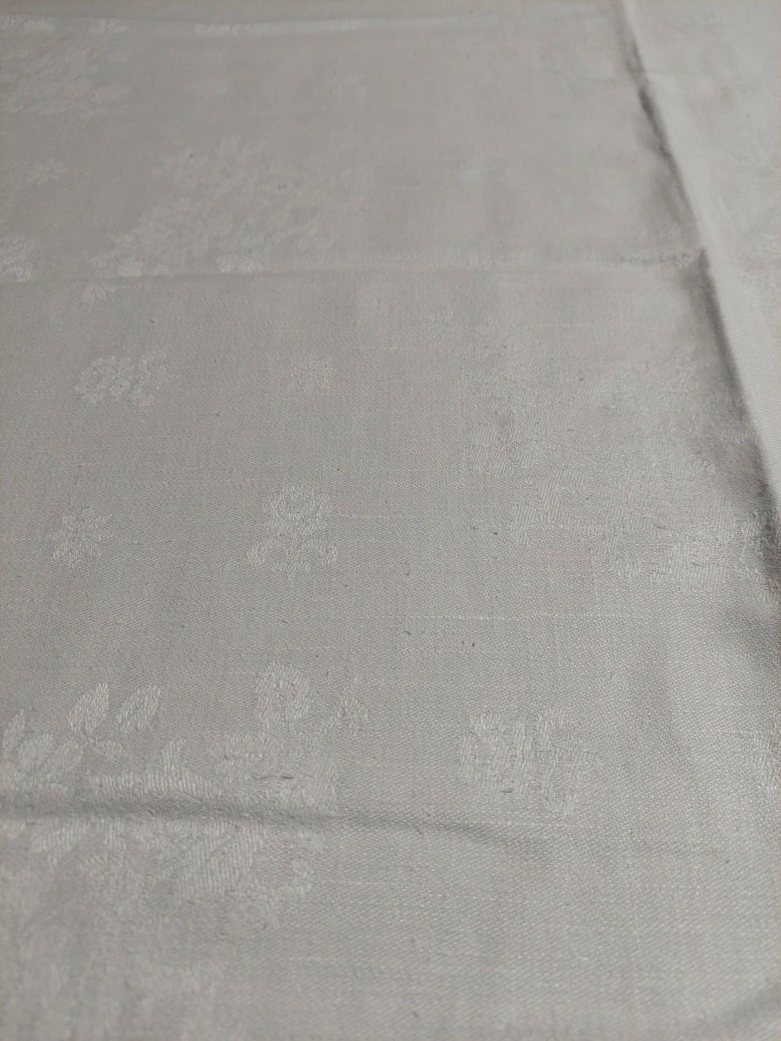 Antique red and white damask thread tablecloth ten napkins 150 X 190 cm