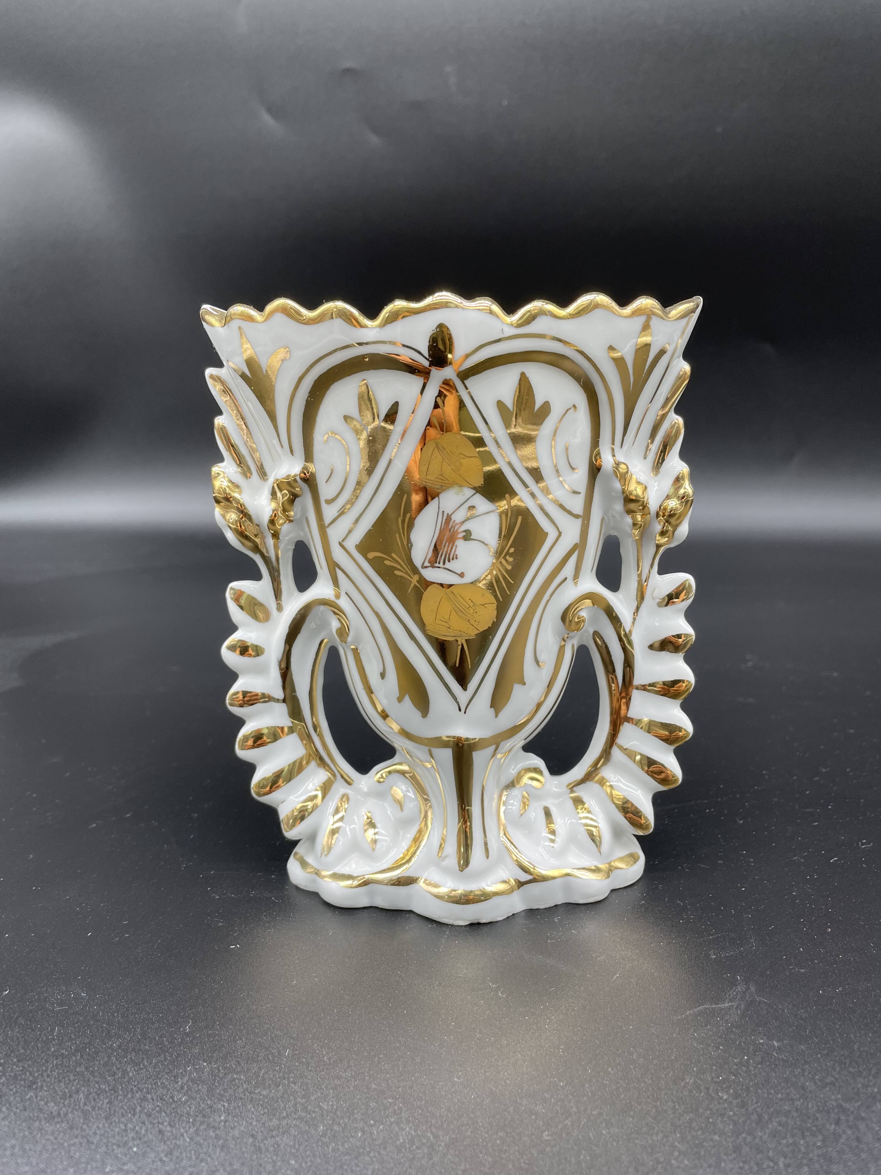 Wedding vase, white porcelain of paris, gold decoration, gilded, flowers, decoration