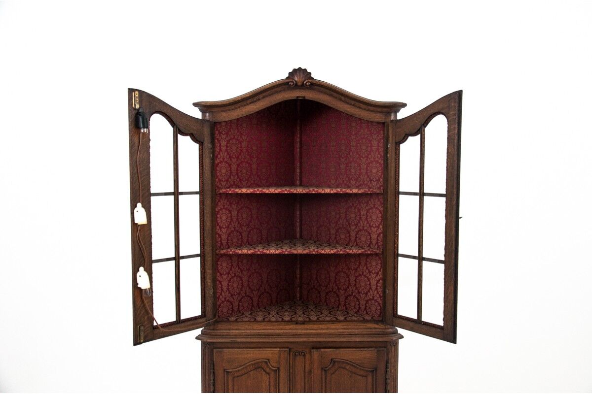 Corner showcase, France, circa 1930