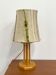 Lampe en bois et abat-jour en laine