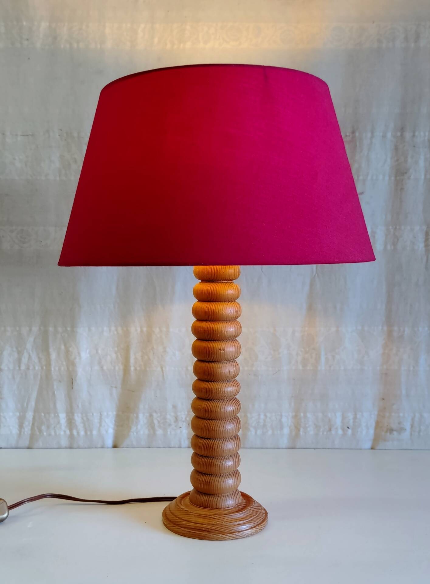 Table lamp base in solid wood, Scandinavian style - mid 20th century.