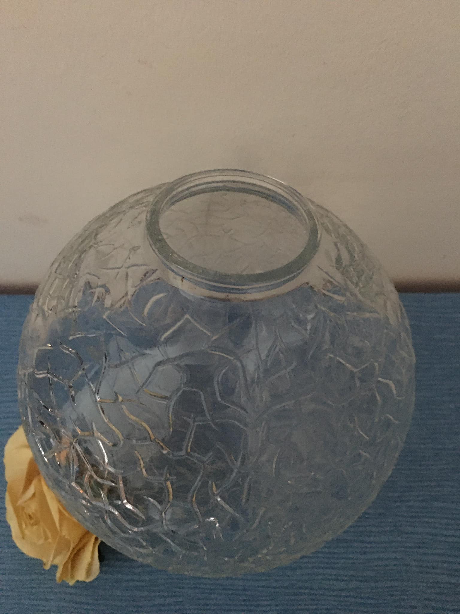 Round globe made of cracked glass