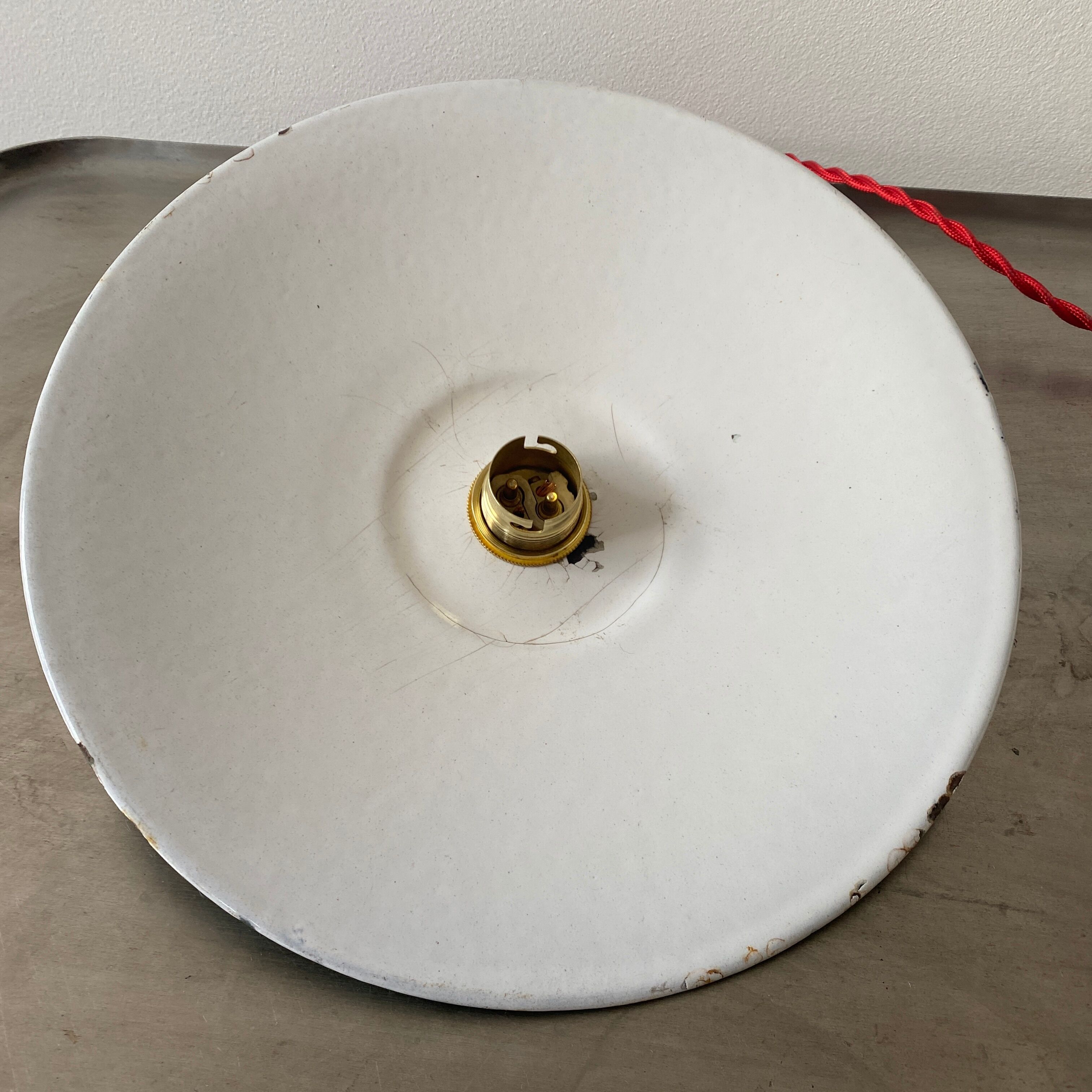 2 industrial suspensions in green enamelled sheet