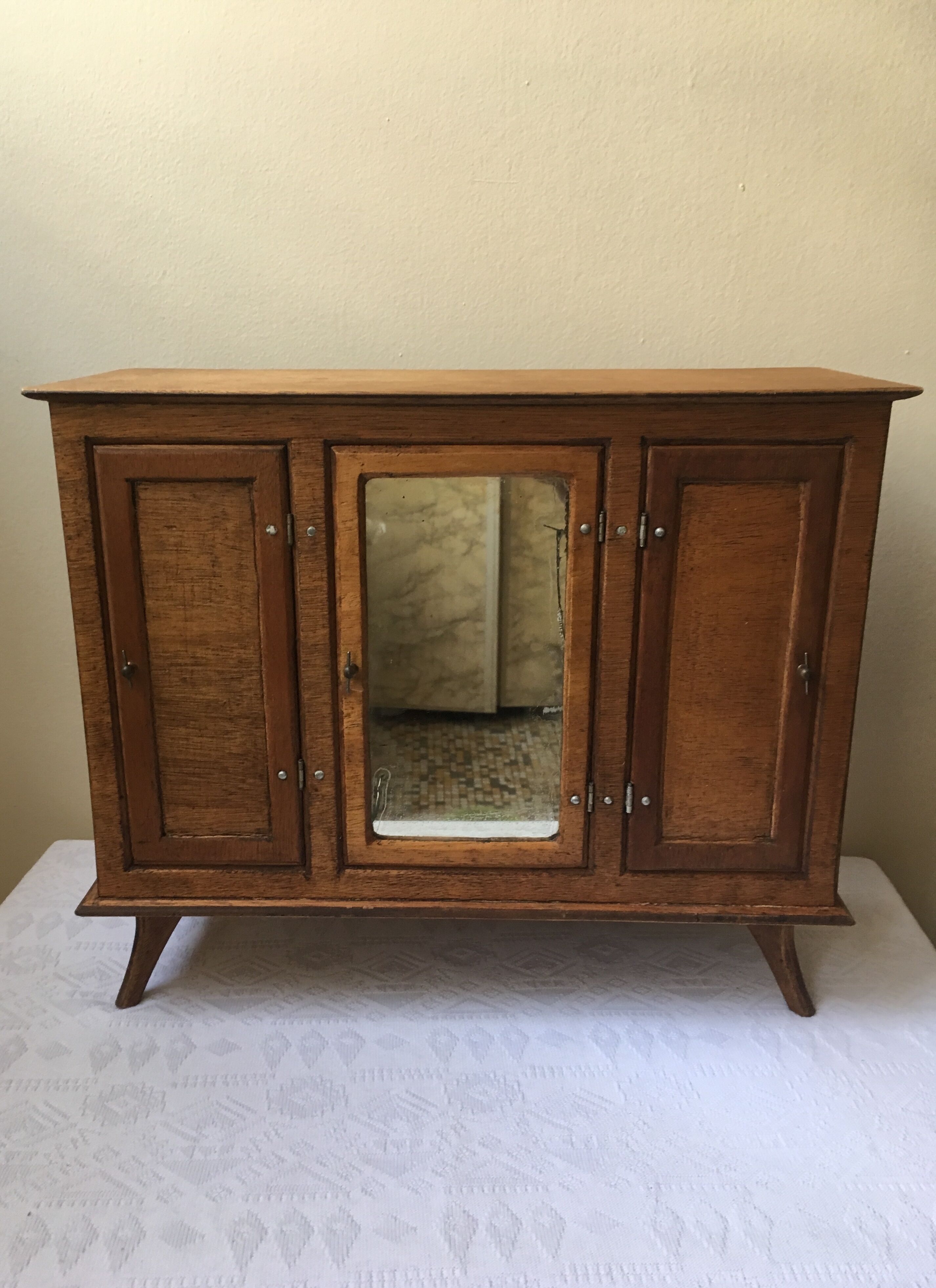 Doll cabinet 3 wooden doors with mirror