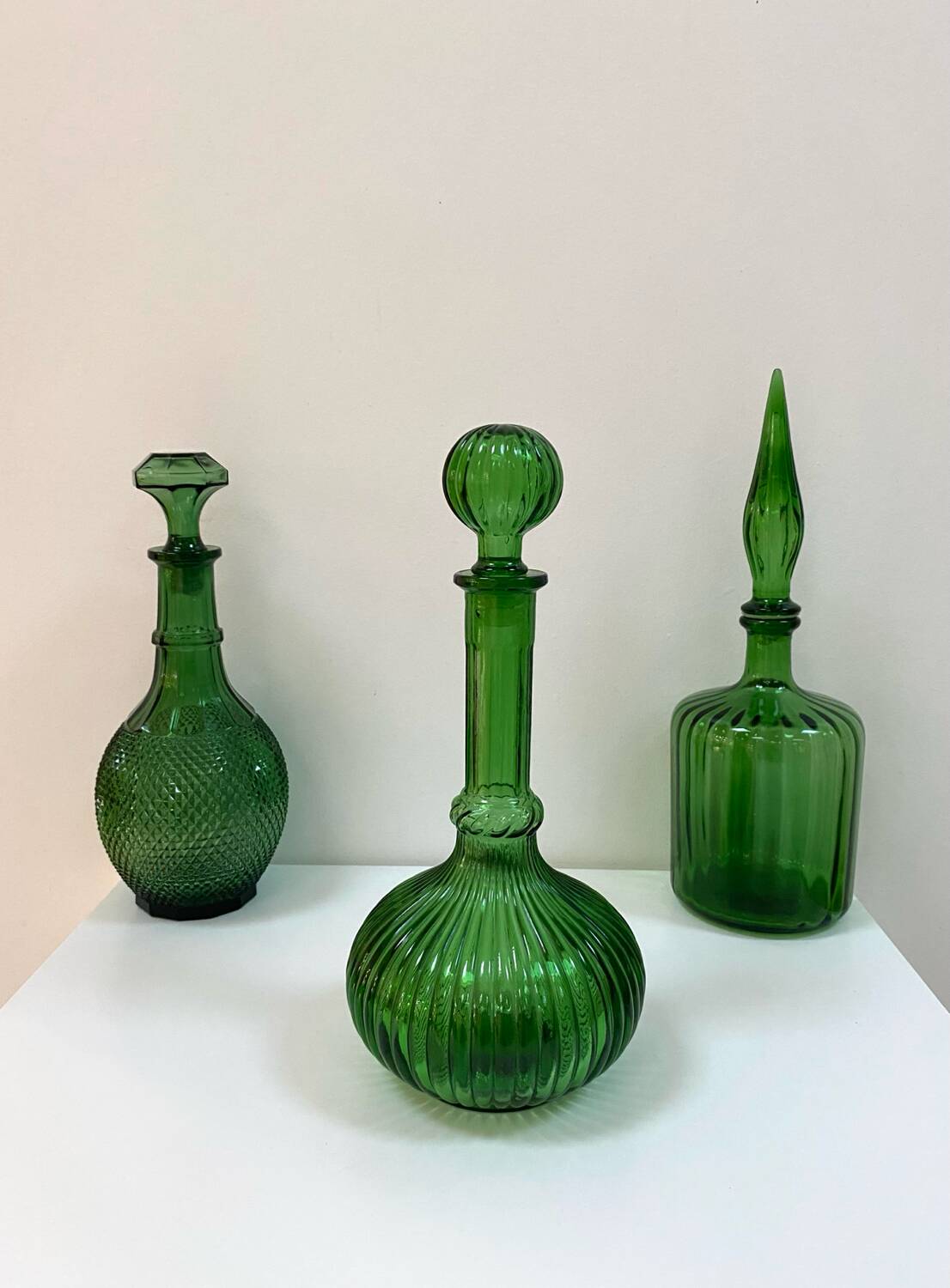 Italian carafe Empoli in emerald green glass - 1960s