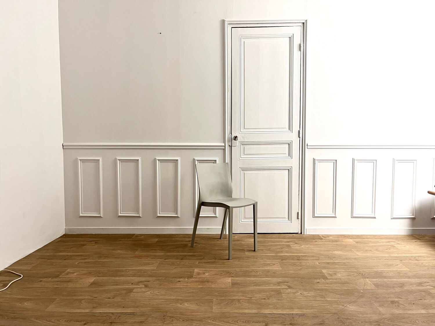 Chaises slick slick par Philippe Starck